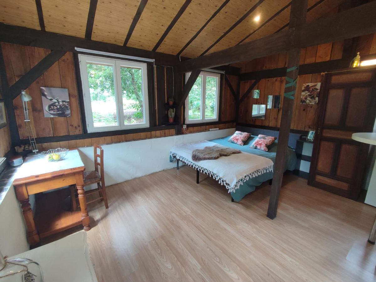 La Baraque Des Artistes Villa Laharie Dış mekan fotoğraf